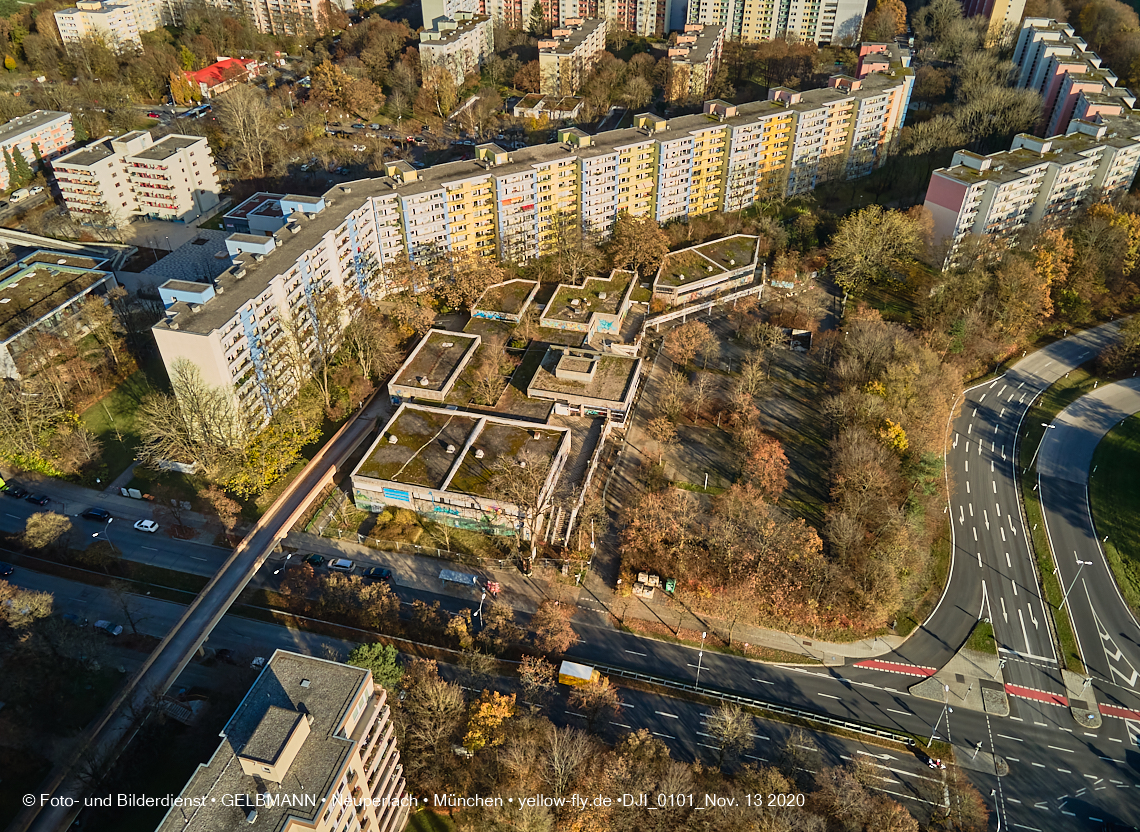 13.11.2020 - die Abrissbaustelle Quiddezentrum in Neuperlach